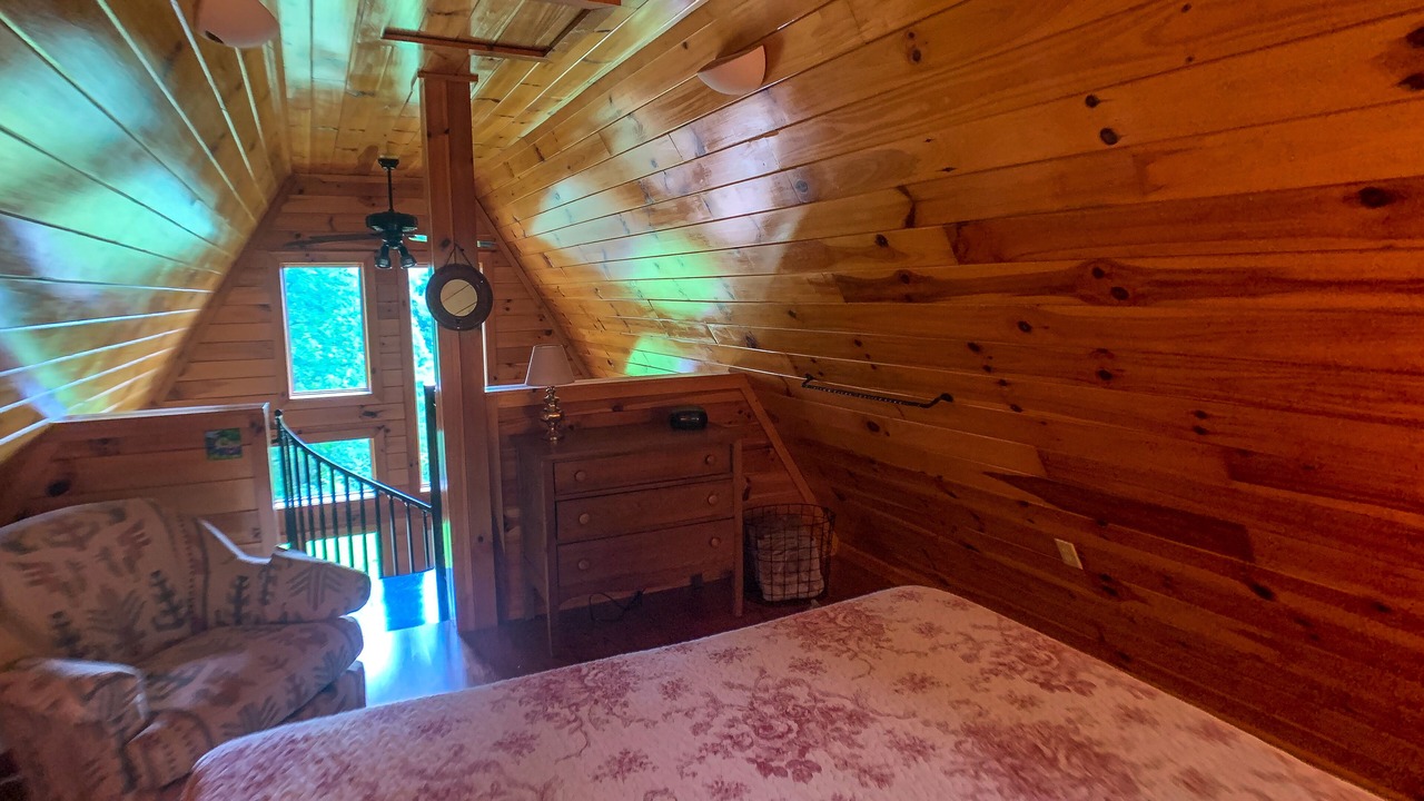 Photo of Bedroom in Lansing