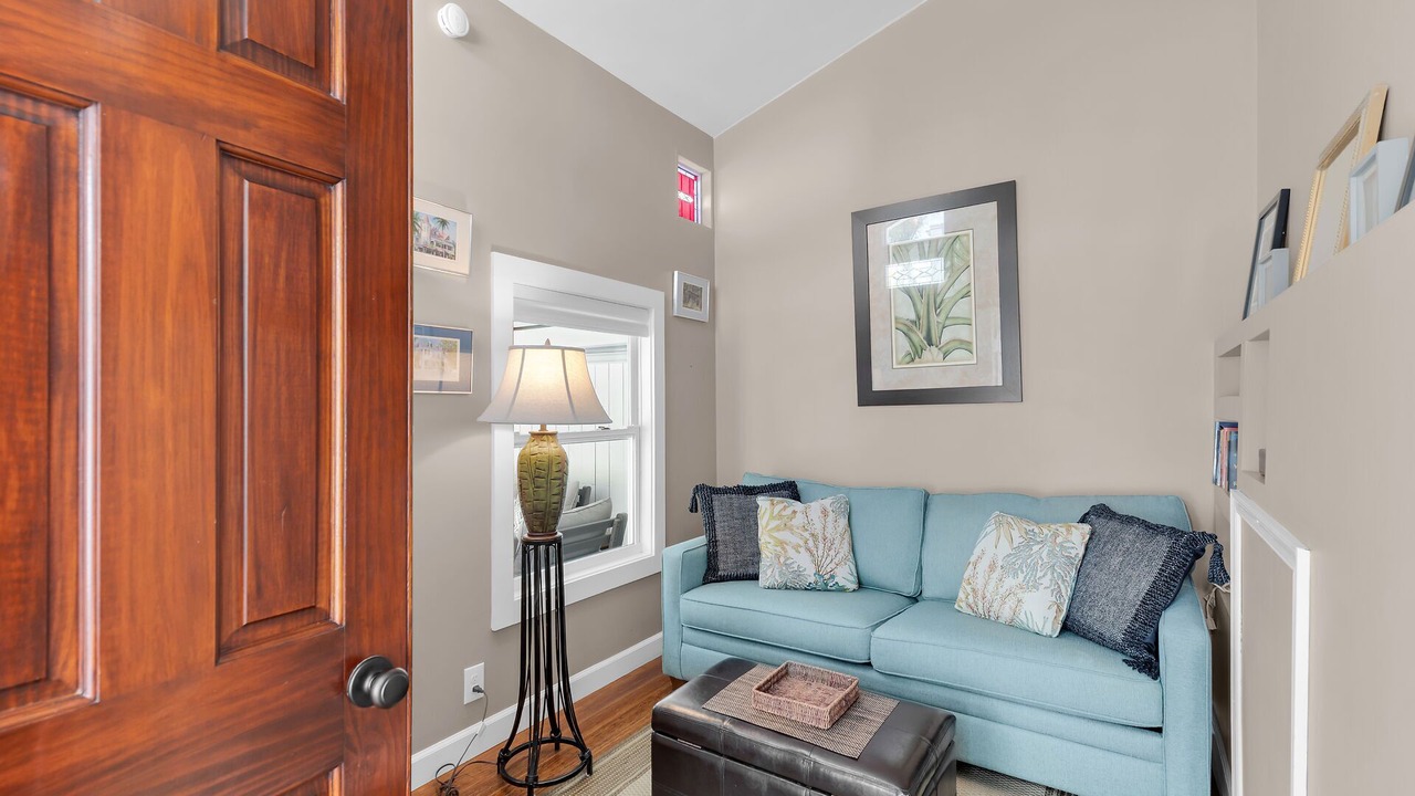 Photo of Bedroom in Uptown - Upper Duval