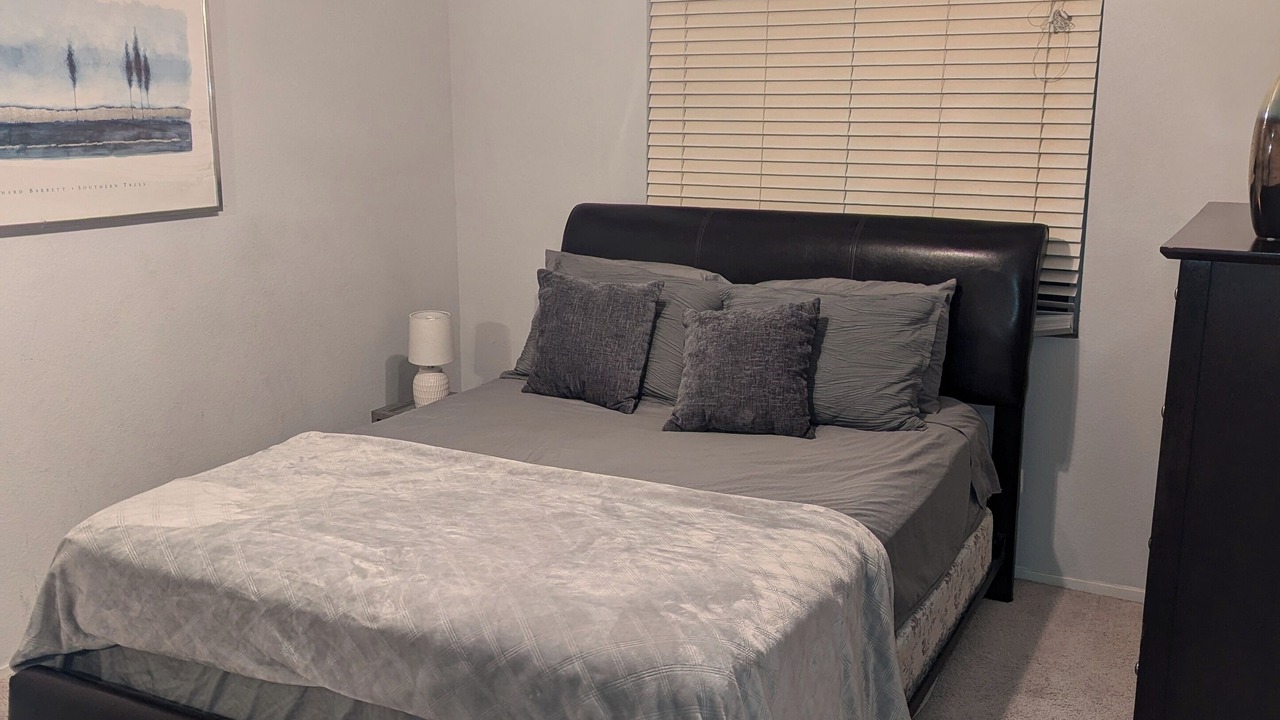 Photo of Bedroom in Silverado Ranch
