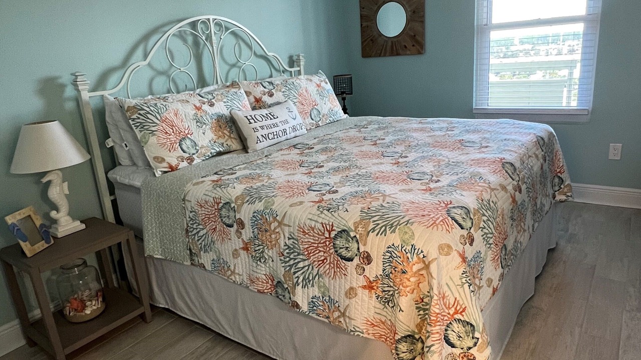 Photo of Bedroom in Miramar Beach