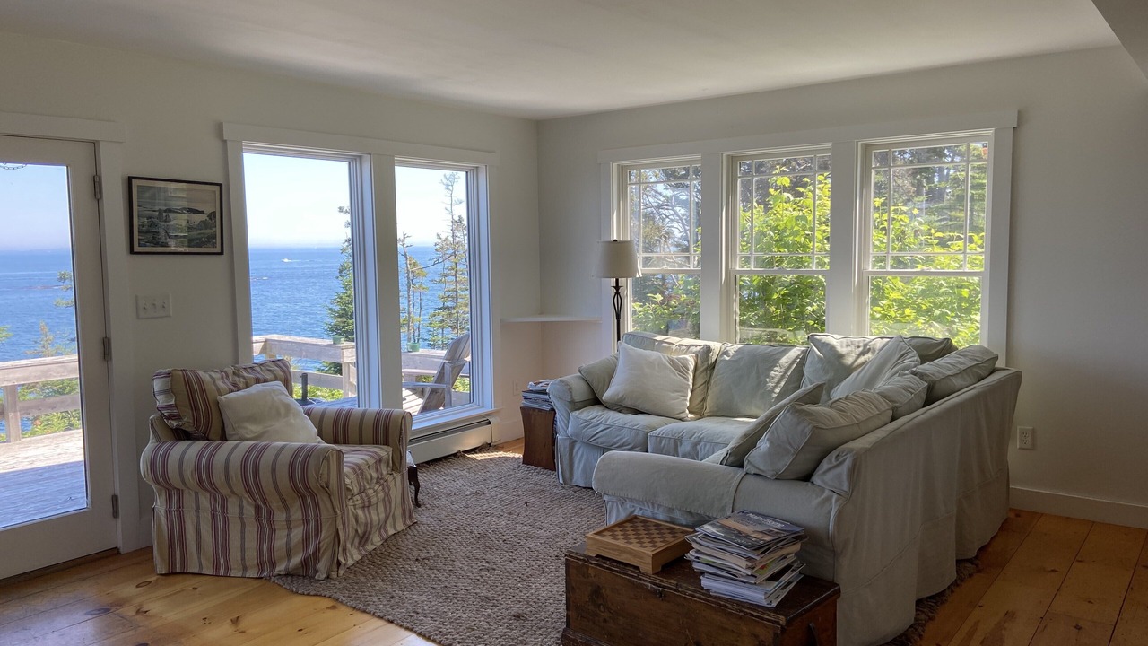 Photo of Livingroom in Tenants Harbor