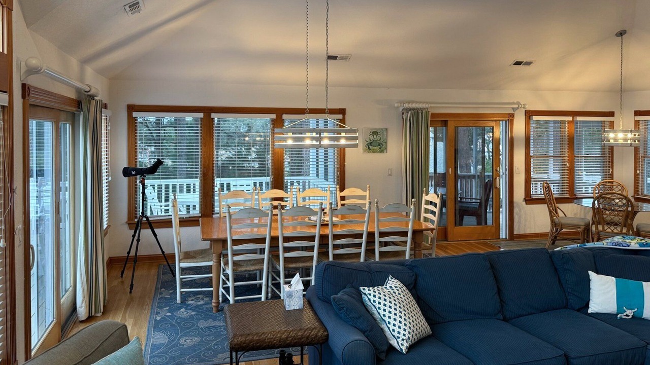 Photo of Livingroom in Corolla Light