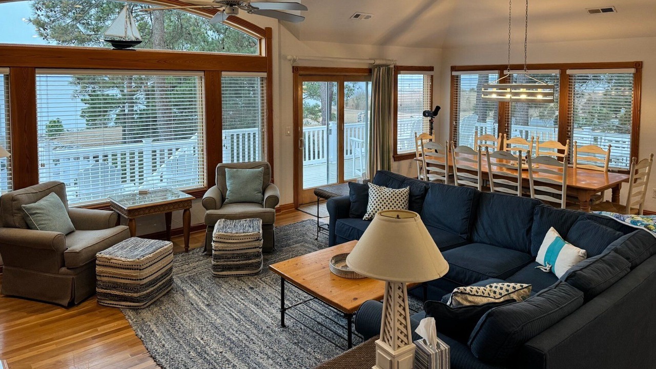 Photo of Livingroom in Corolla Light