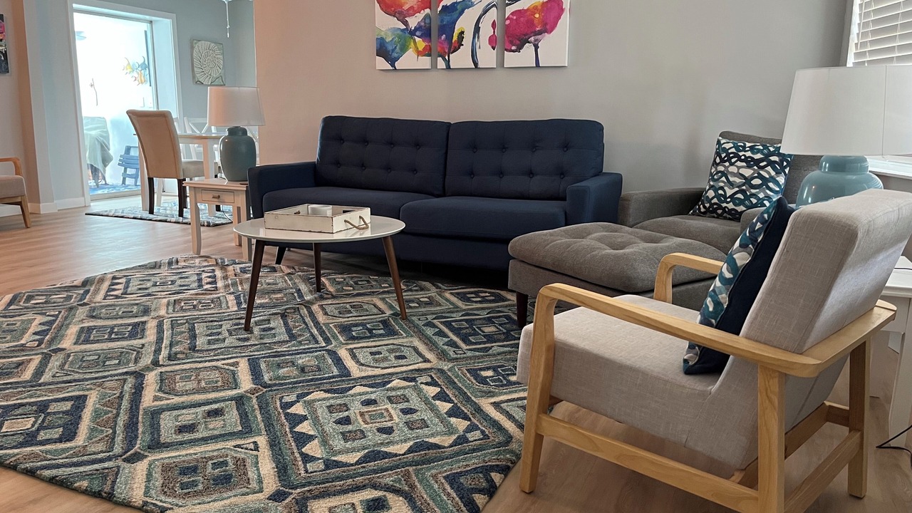 Photo of Livingroom in Yacht Club