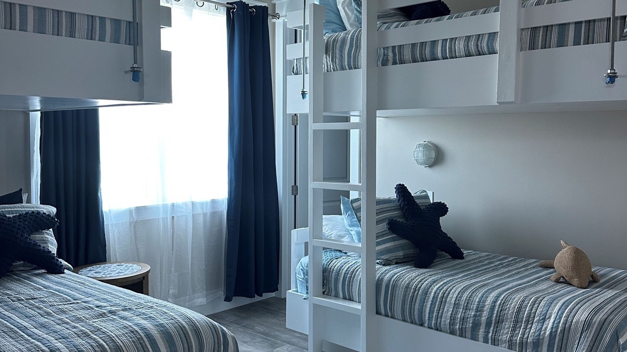 Photo of Bedroom in Bahama Beach