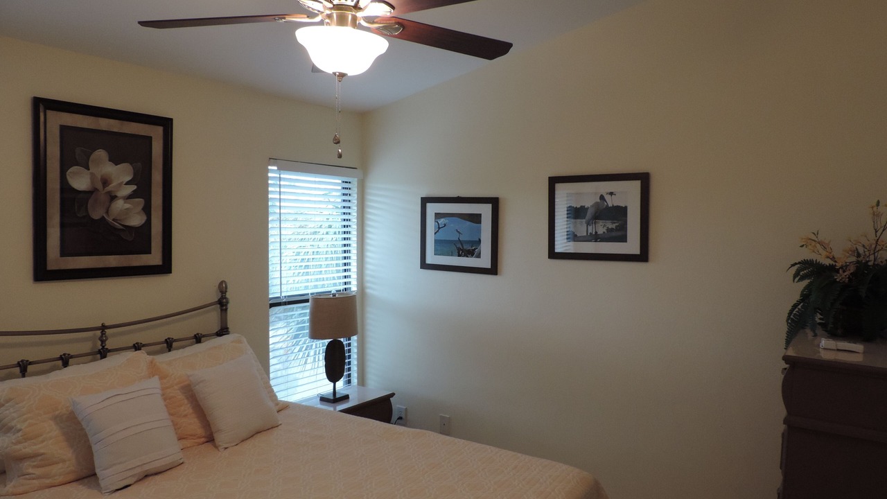 Photo of Bedroom in Bokeelia