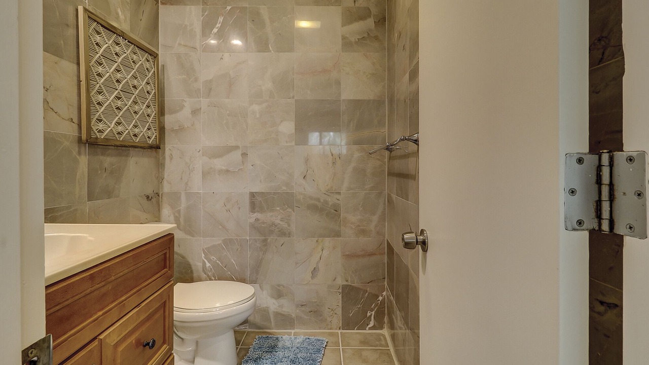 Photo of Bathroom in Shipyard Plantation