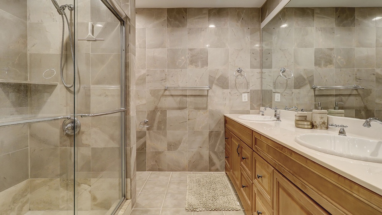 Photo of Bathroom in Shipyard Plantation