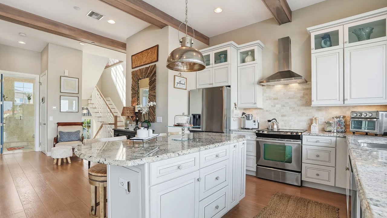 Photo of Kitchen in Cape Harbour