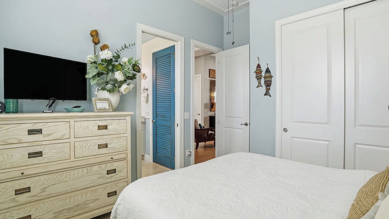 Photo of Bedroom in Cape Harbour