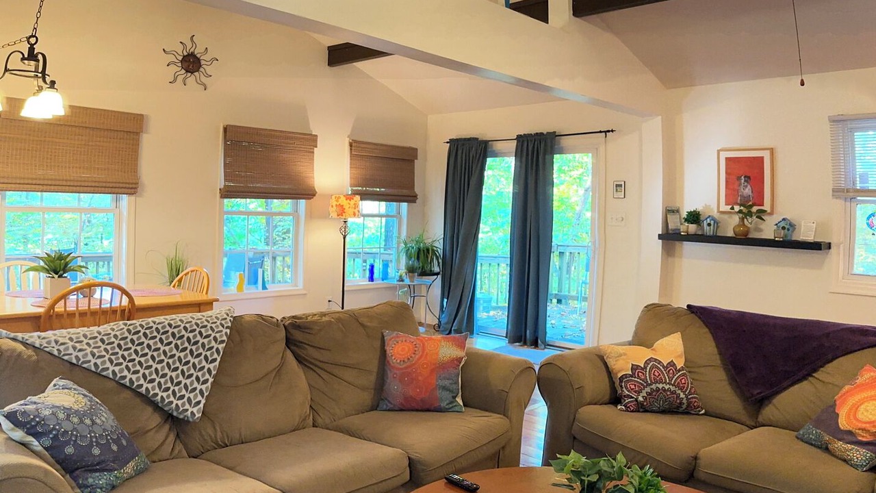 Photo of Livingroom in Front Royal