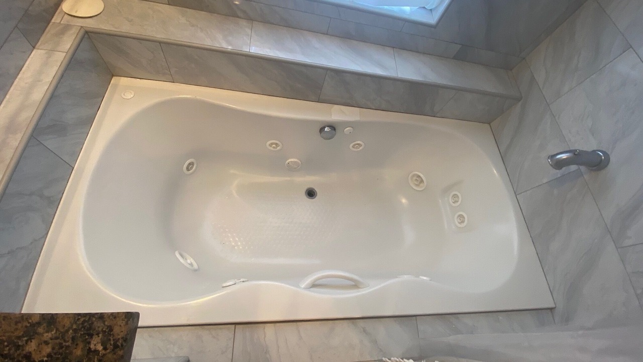 Photo of Bathroom in Beach Institute
