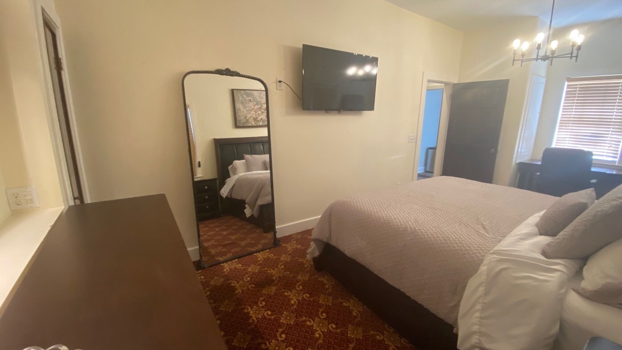 Photo of Bedroom in Beach Institute