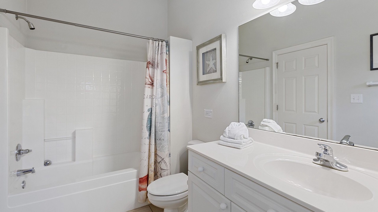 Photo of Bathroom in Gulf Trace