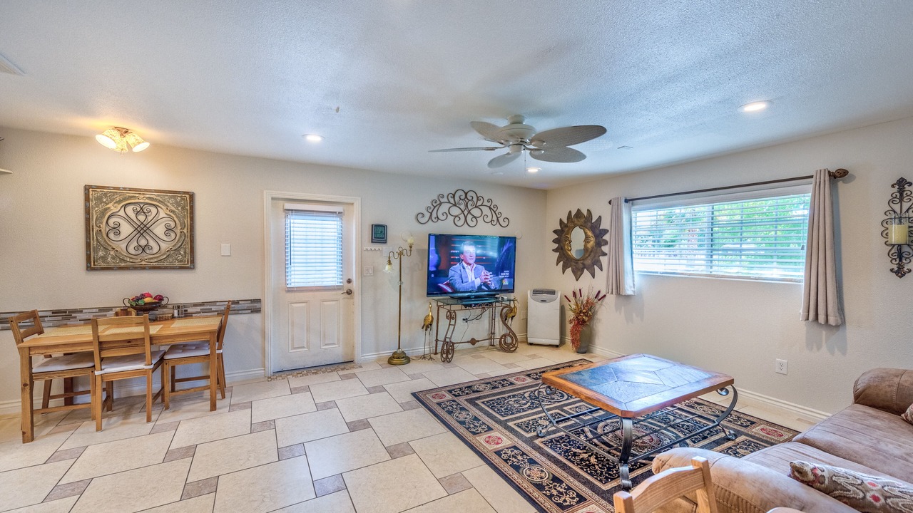 Photo of Livingroom in Paradise