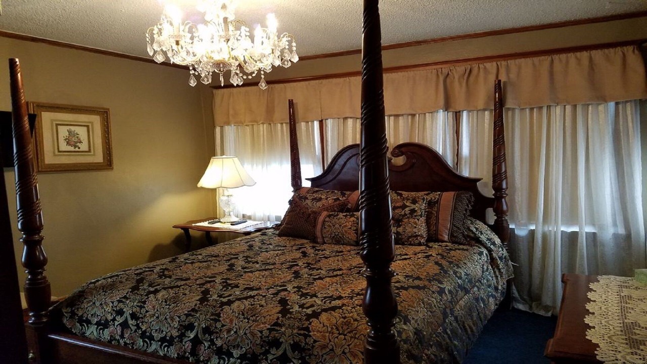 Photo of Bedroom in Central Colorado Springs