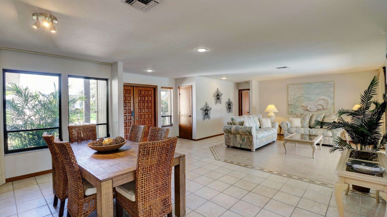 Photo of Bedroom in Pelican