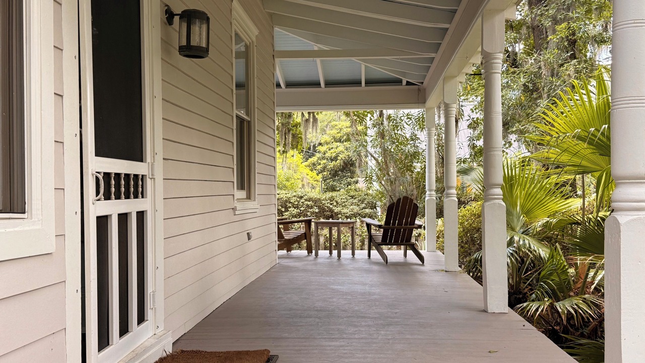 Photo of Patio Balcony in Thunderbolt