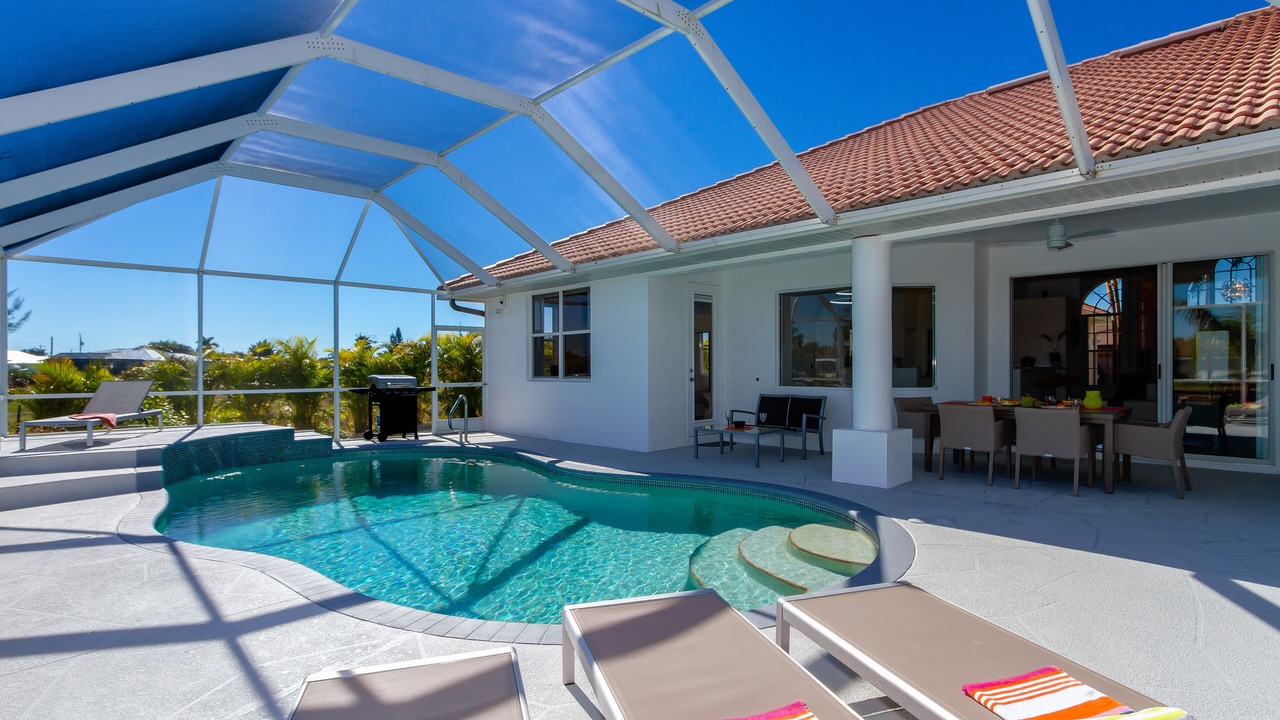Photo of Outdoor in Pelican