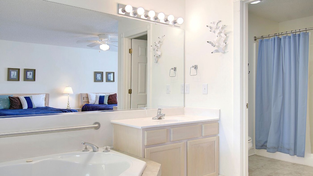 Photo of Bathroom in Sunset Beach