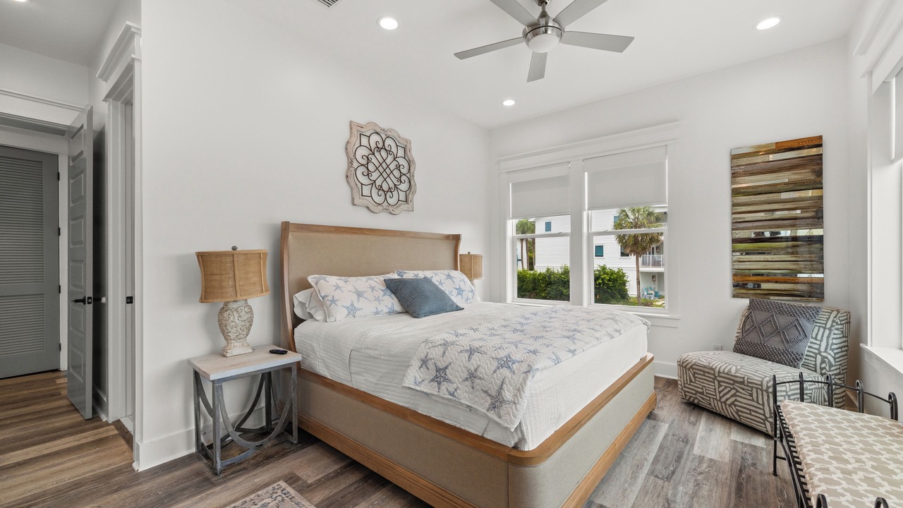 Photo of Bedroom in Seacrest