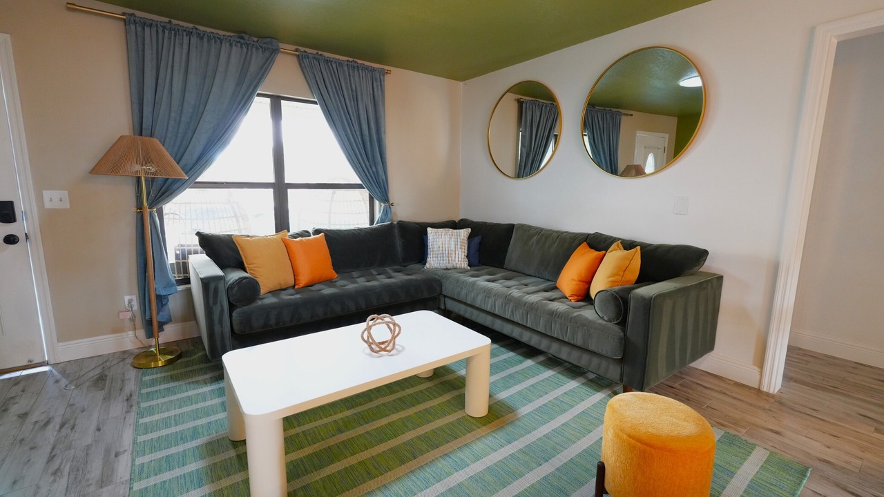 Photo of Livingroom in Oldsmar