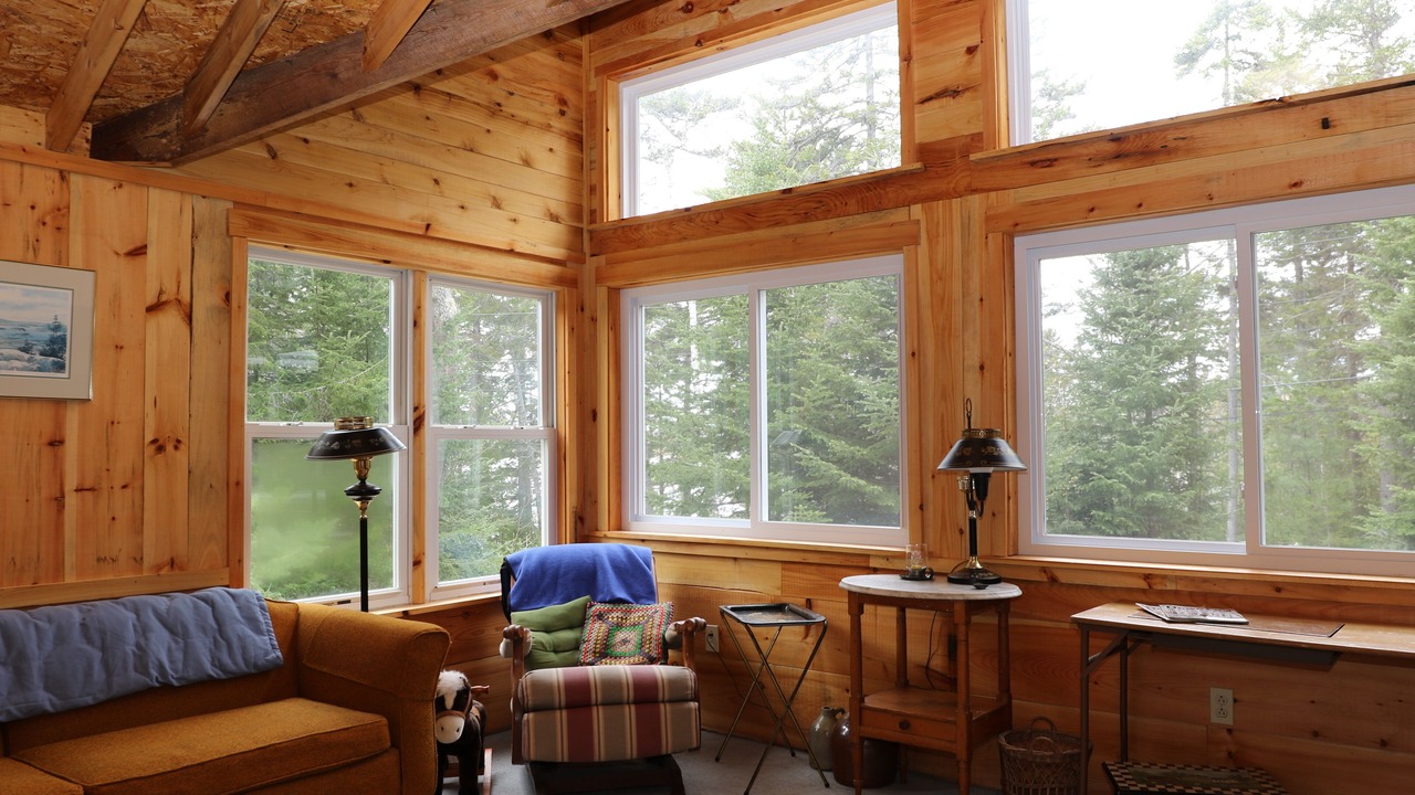 Photo of Livingroom in Surry