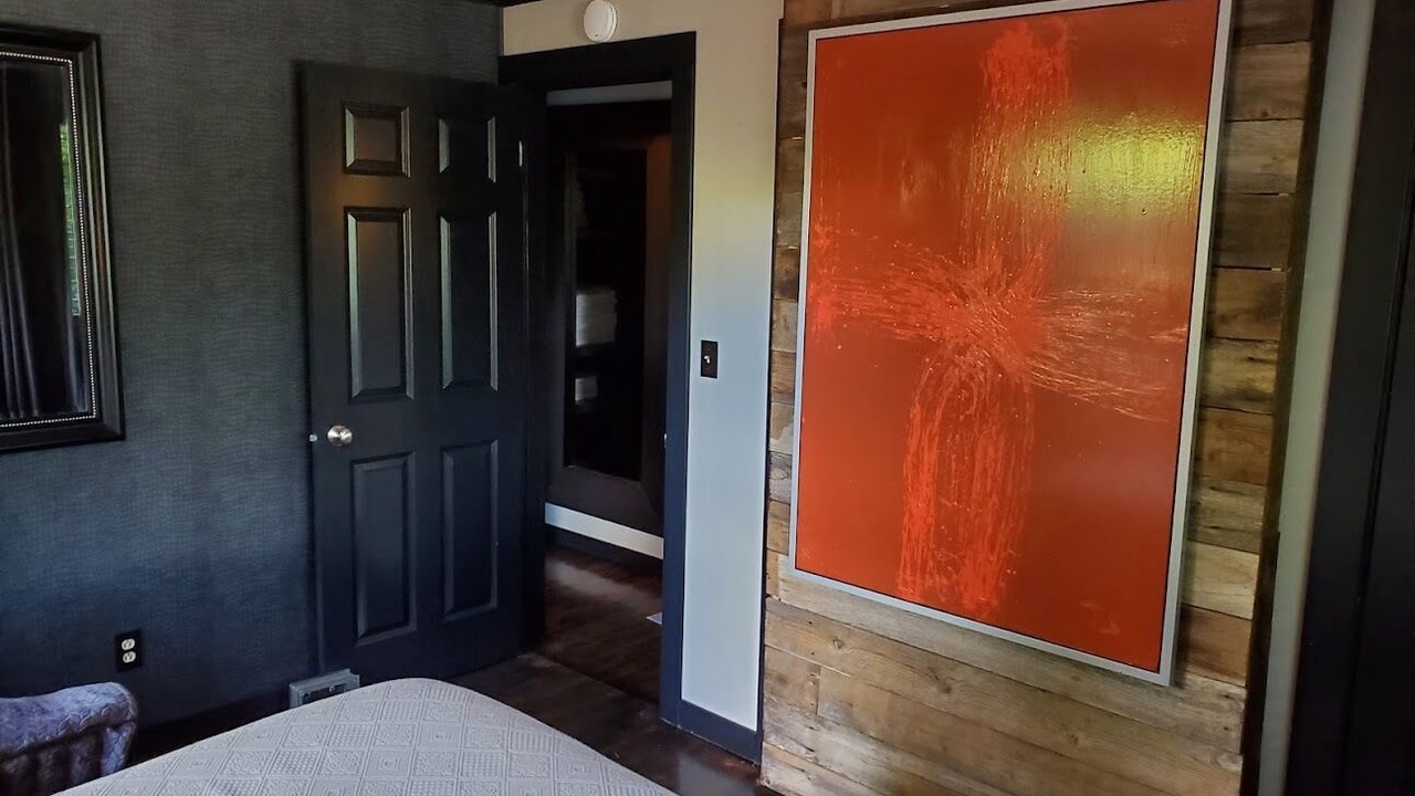 Photo of Bedroom in SeaTac