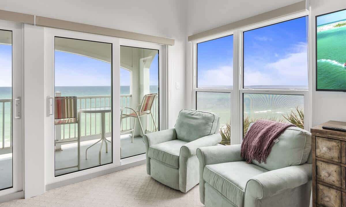 Photo of Livingroom in Seacrest