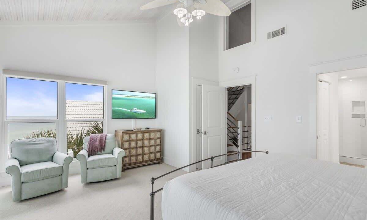 Photo of Bedroom in Seacrest
