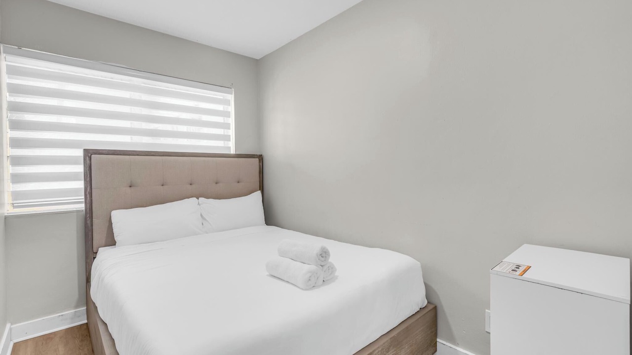 Photo of Bedroom in Bay Harbor Islands