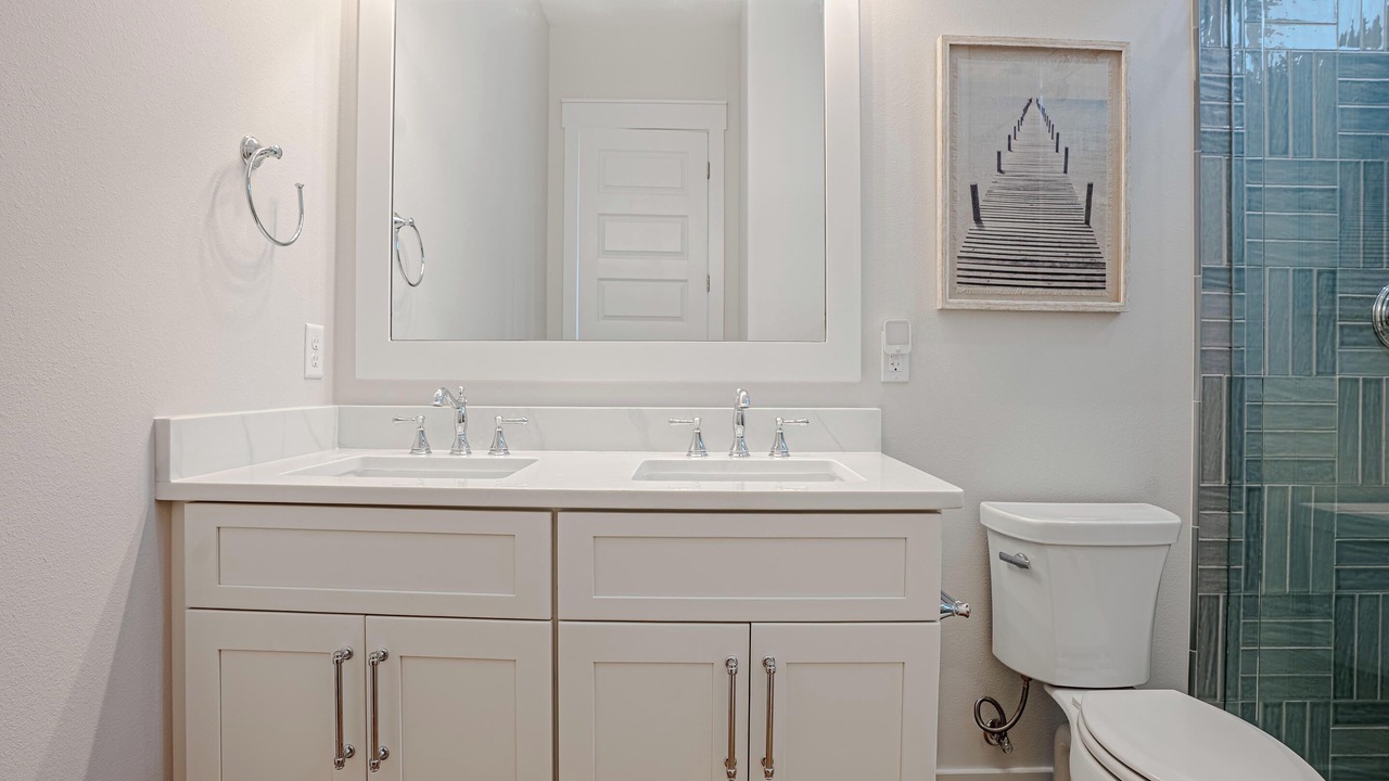 Photo of Bathroom in Laguna Beach Estates