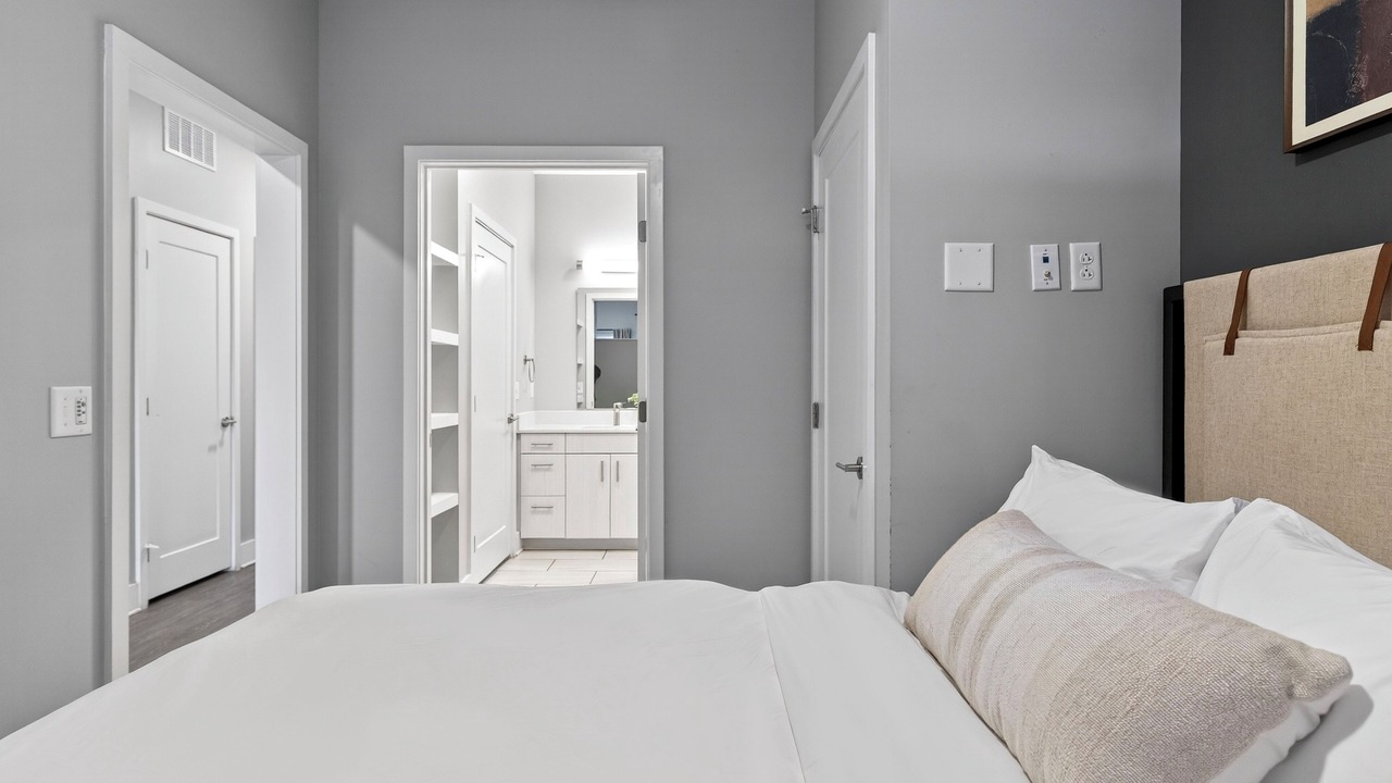 Photo of Bedroom in Hillsboro Village