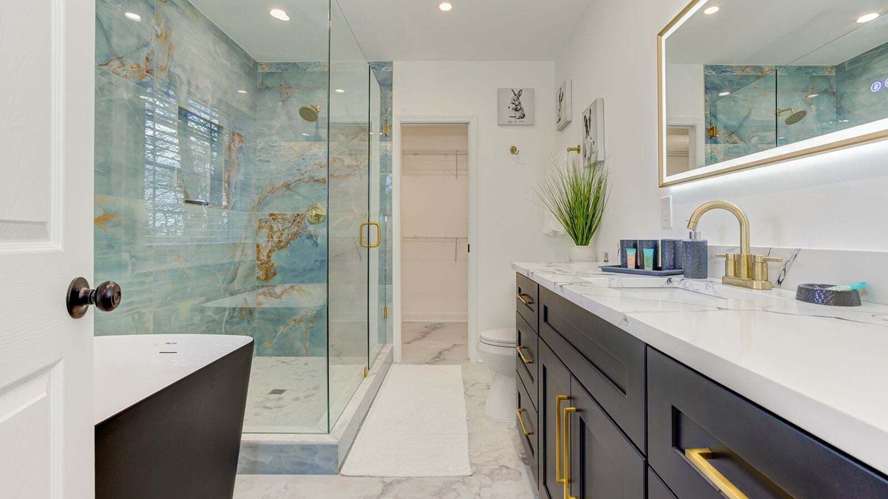 Photo of Bathroom in Jasper