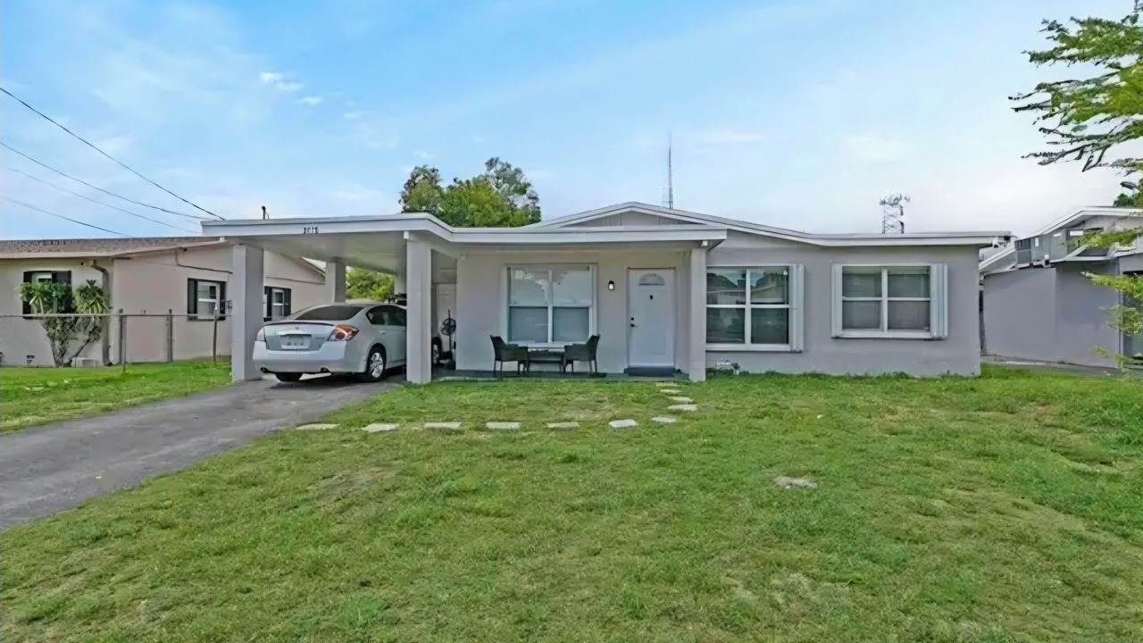 Photo of Outdoor in Lauderhill