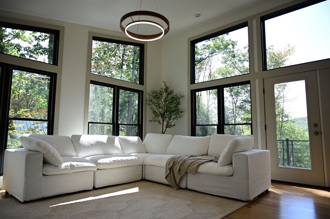 Photo of Livingroom in Whitehall