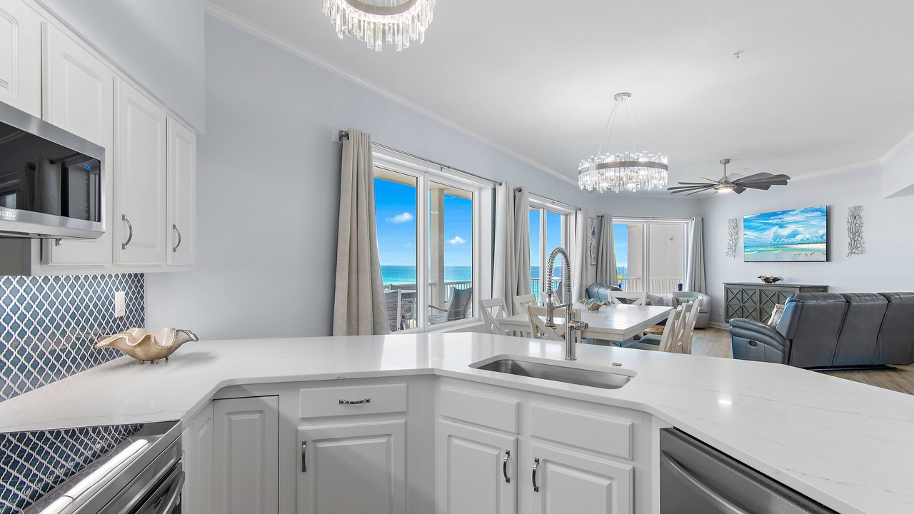 Photo of Kitchen in Avalon Beach Estates