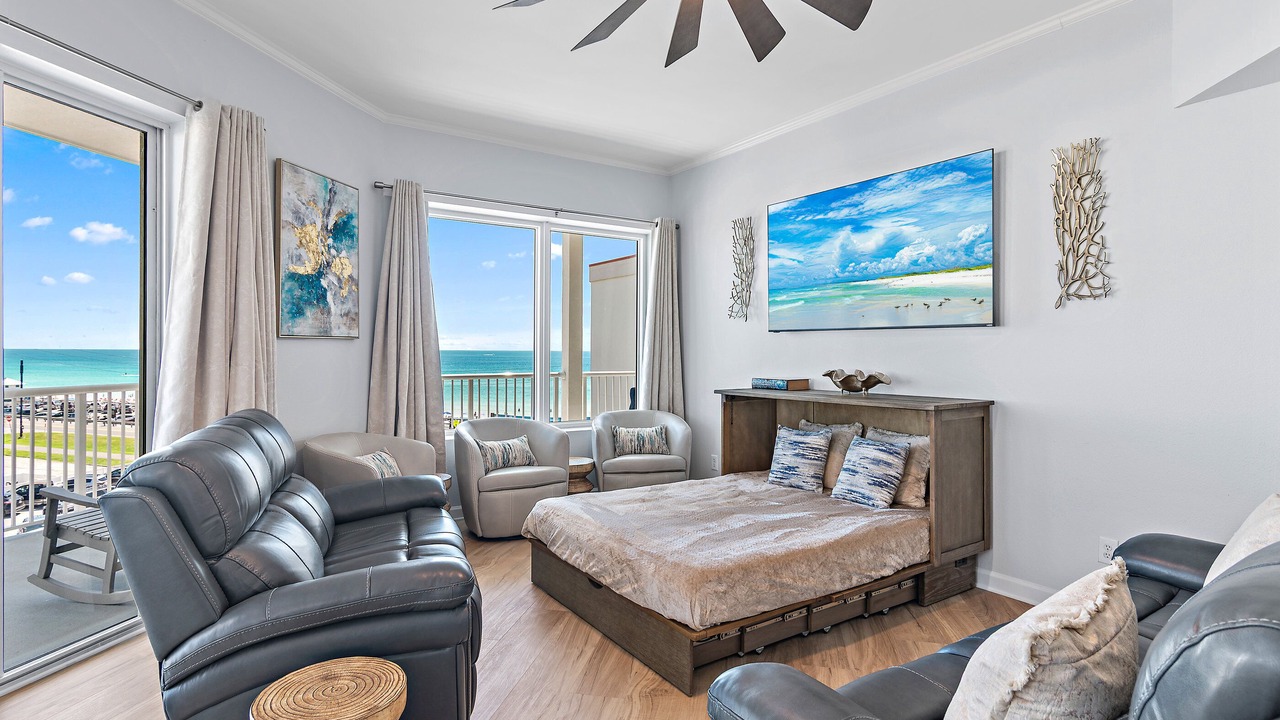 Photo of Bedroom in Avalon Beach Estates