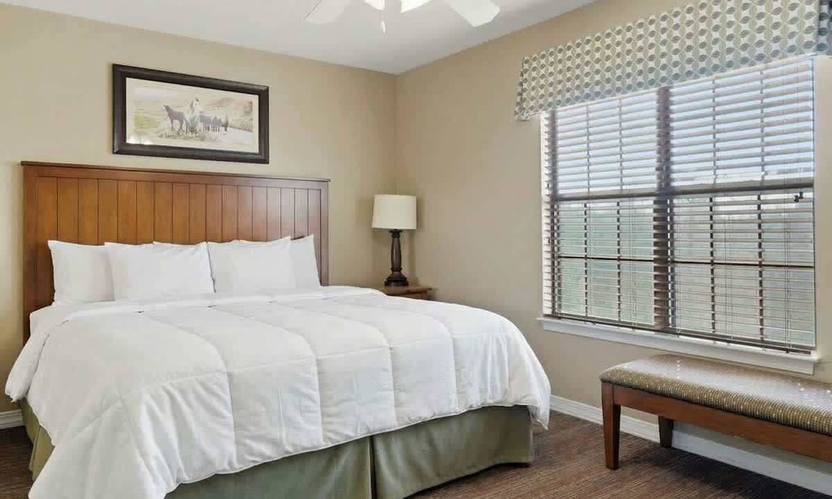 Photo of Bedroom in Clarkesville