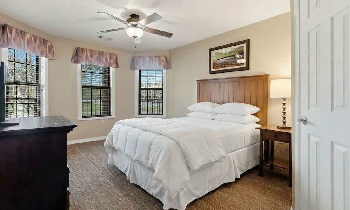 Photo of Bedroom in Clarkesville