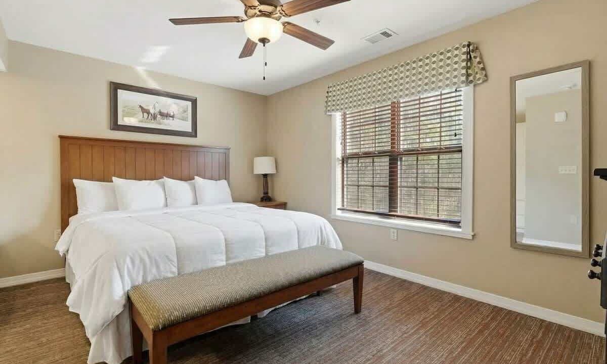Photo of Bedroom in Clarkesville