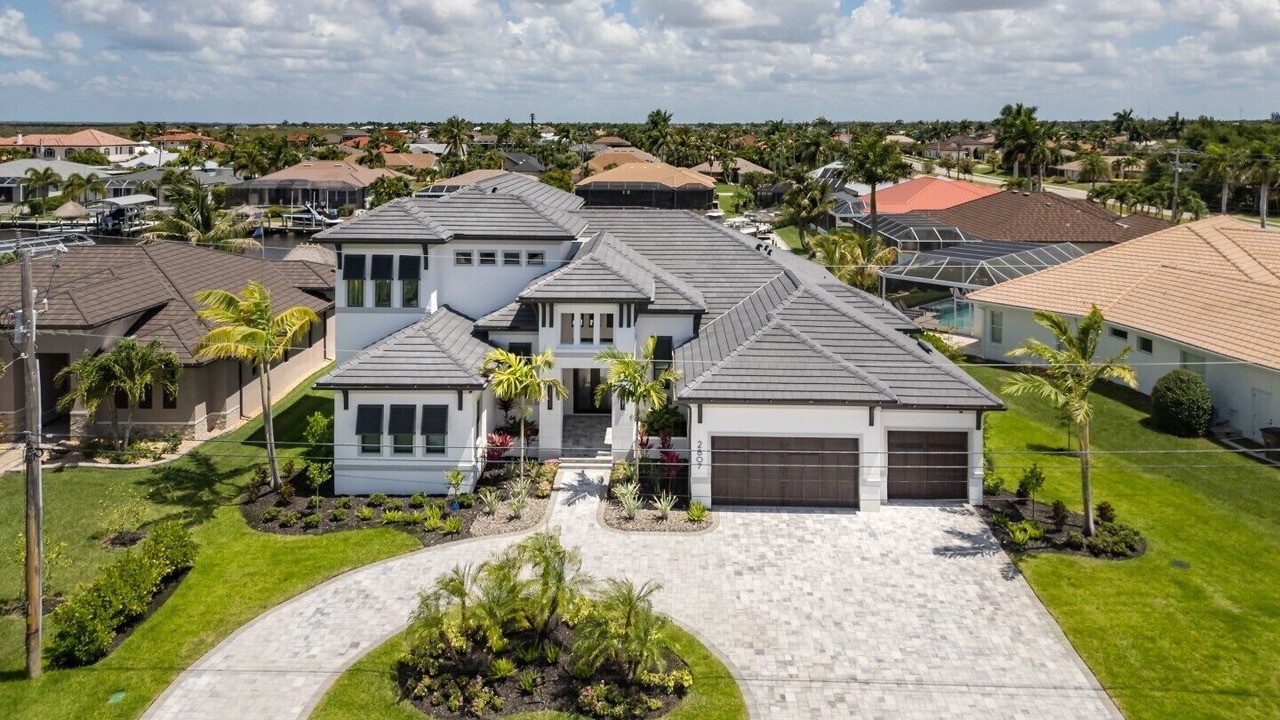 Photo of Outdoor in Pelican