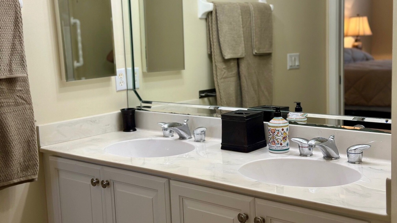Photo of Bathroom in Pelican