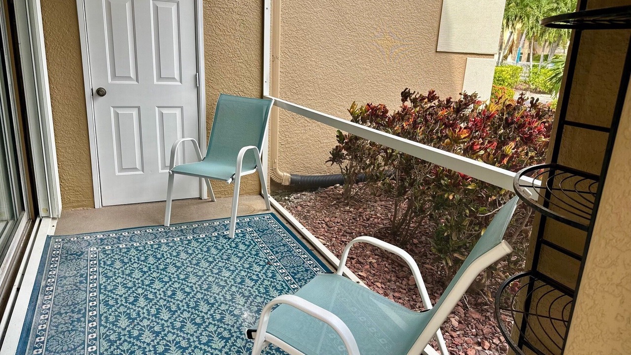 Photo of Outdoor in Pelican