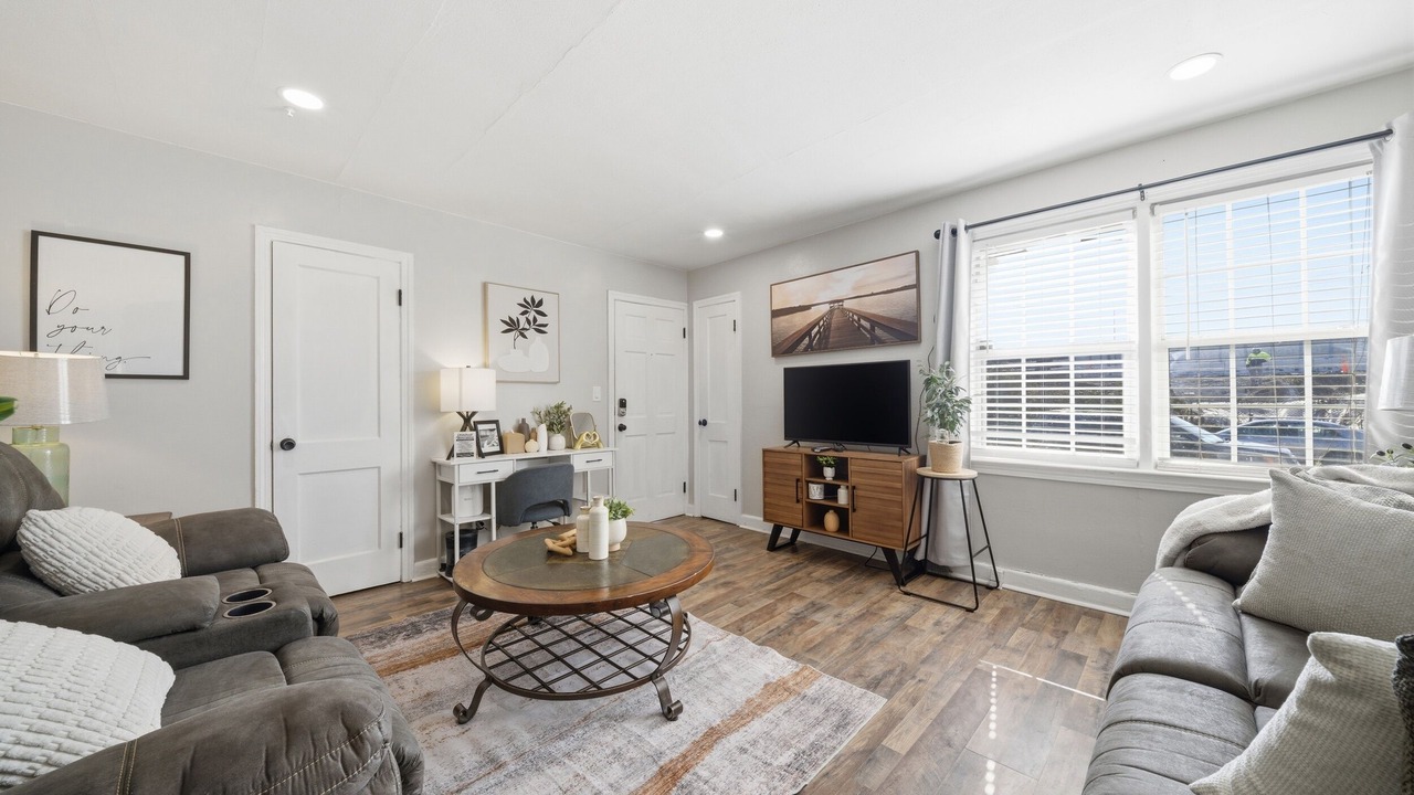 Photo of Livingroom in Willoughby Spit
