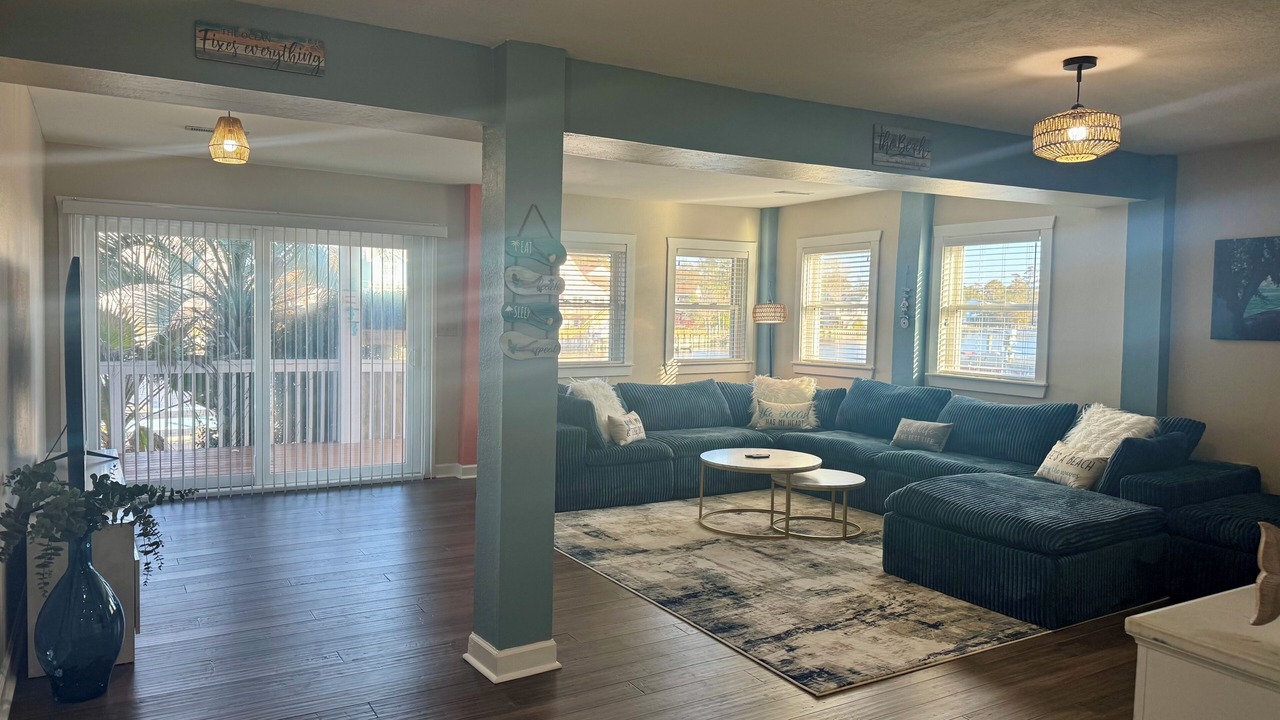 Photo of Livingroom in Colington Harbour