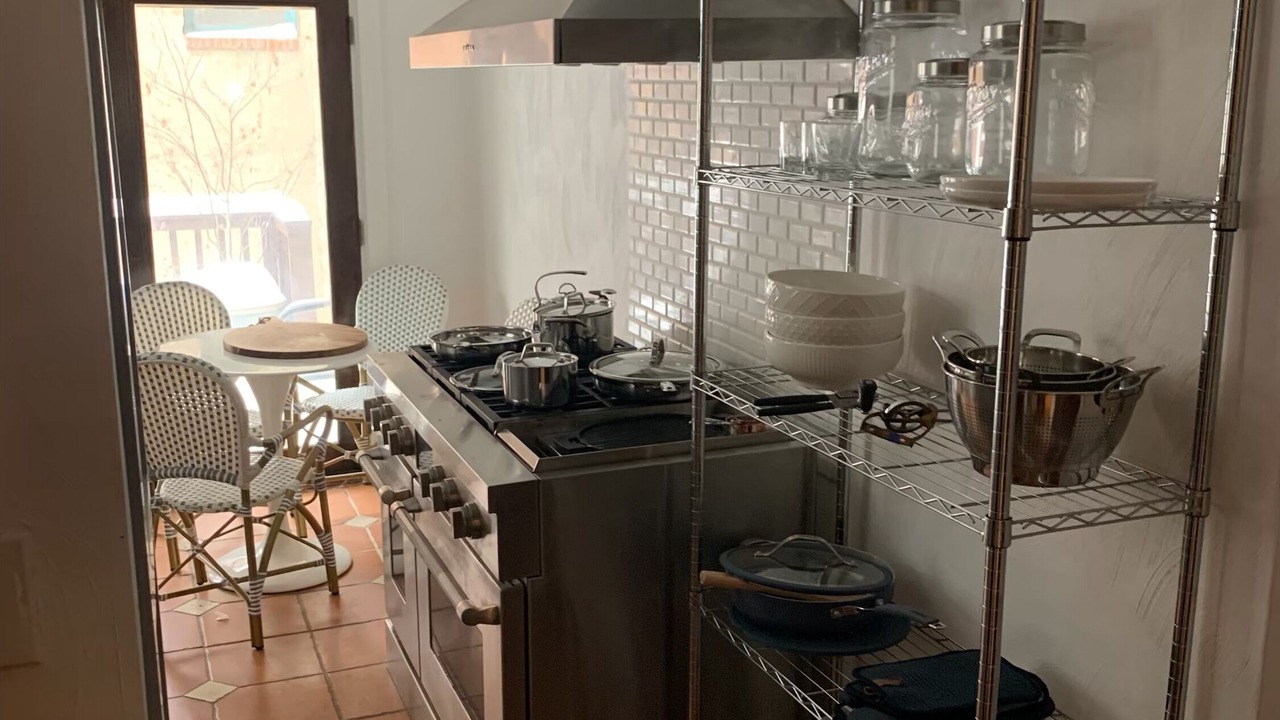 Photo of Kitchen in Downtown Pittsburgh