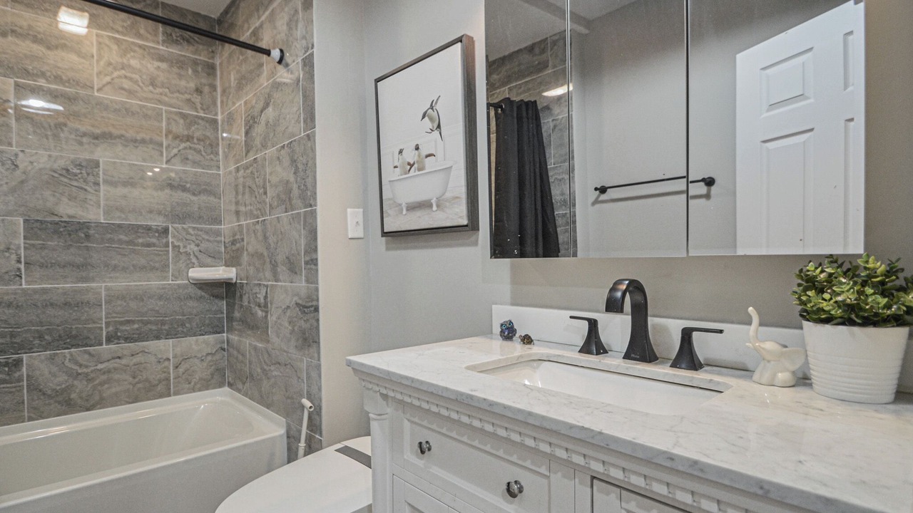 Photo of Bathroom in Park Hills