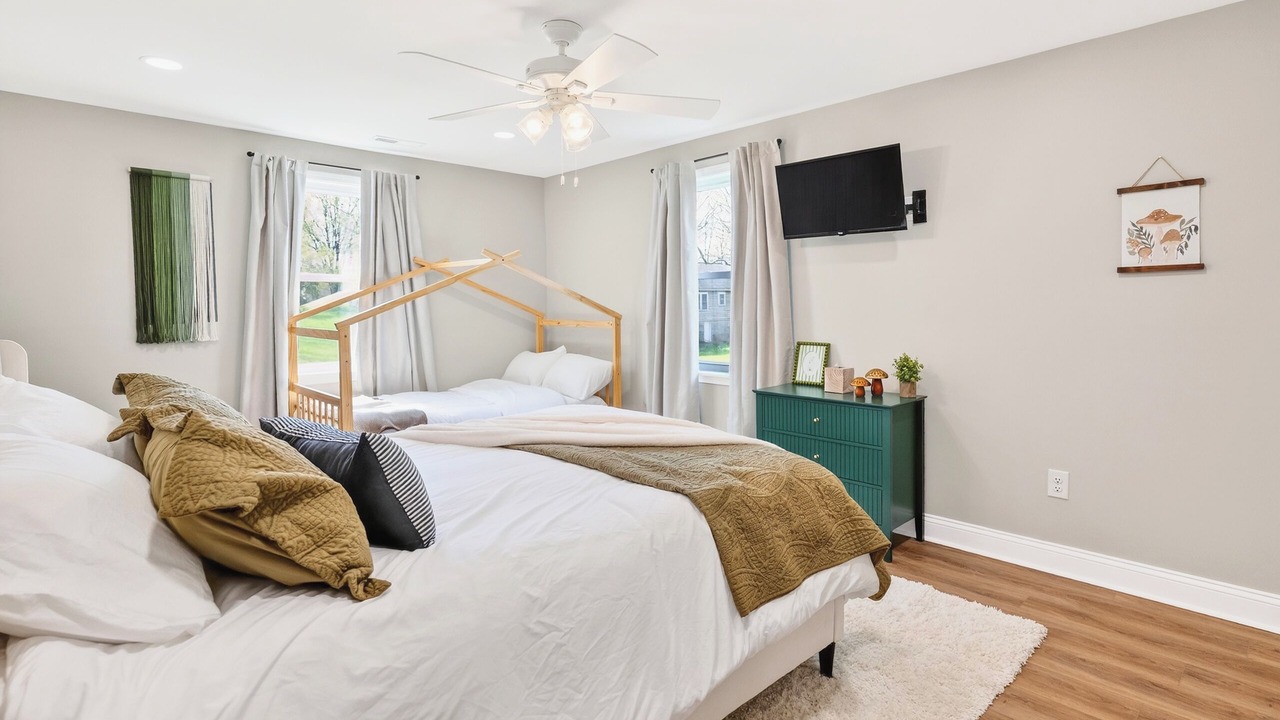Photo of Bedroom in Pilot Mountain