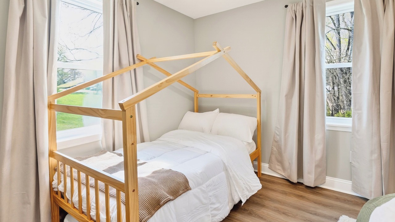 Photo of Bedroom in Pilot Mountain